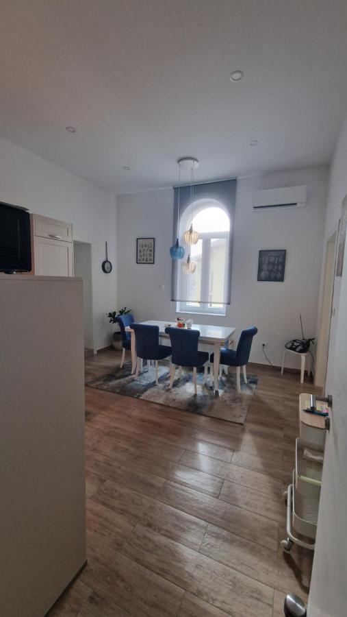 Chika Apartment Rijeka Exterior photo
