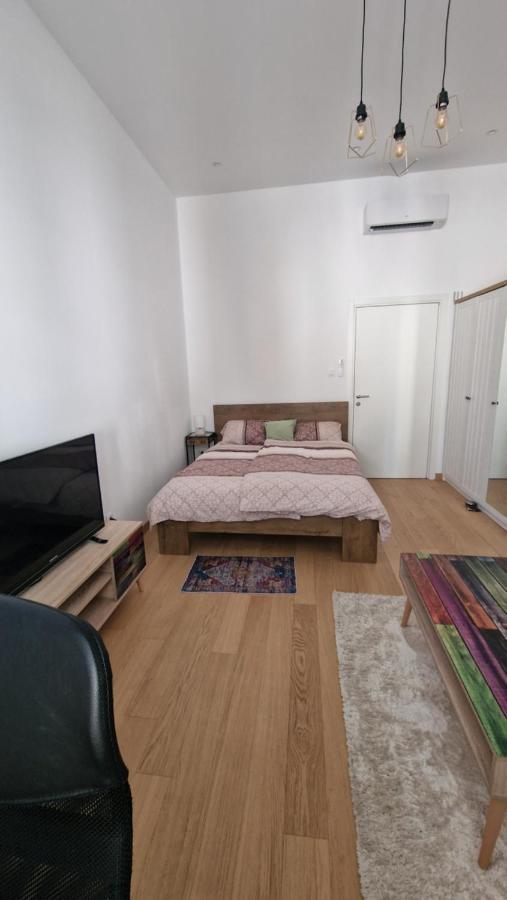 Chika Apartment Rijeka Exterior photo
